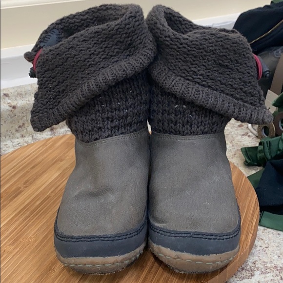 Simple Shoes - Simple brand cable knit 8.5 sock boots.
